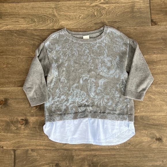 Chicos Gray Sweater with Metallic Outline Print (SIZE 1) - Picture 1 of 7